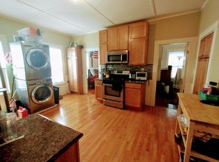 52 Hubbard Ave #1D, Cambridge, MA 02140