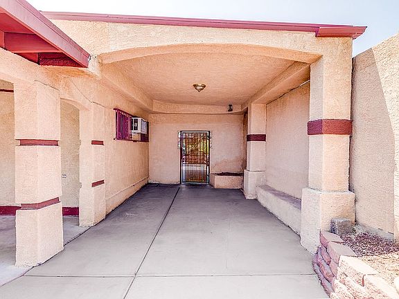 5th image of 1437 Laguna Ave