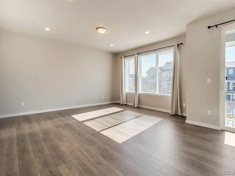 16762 Tejon Pl — Photo 10