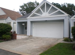 91 Deerfield Dr, Manahawkin, NJ