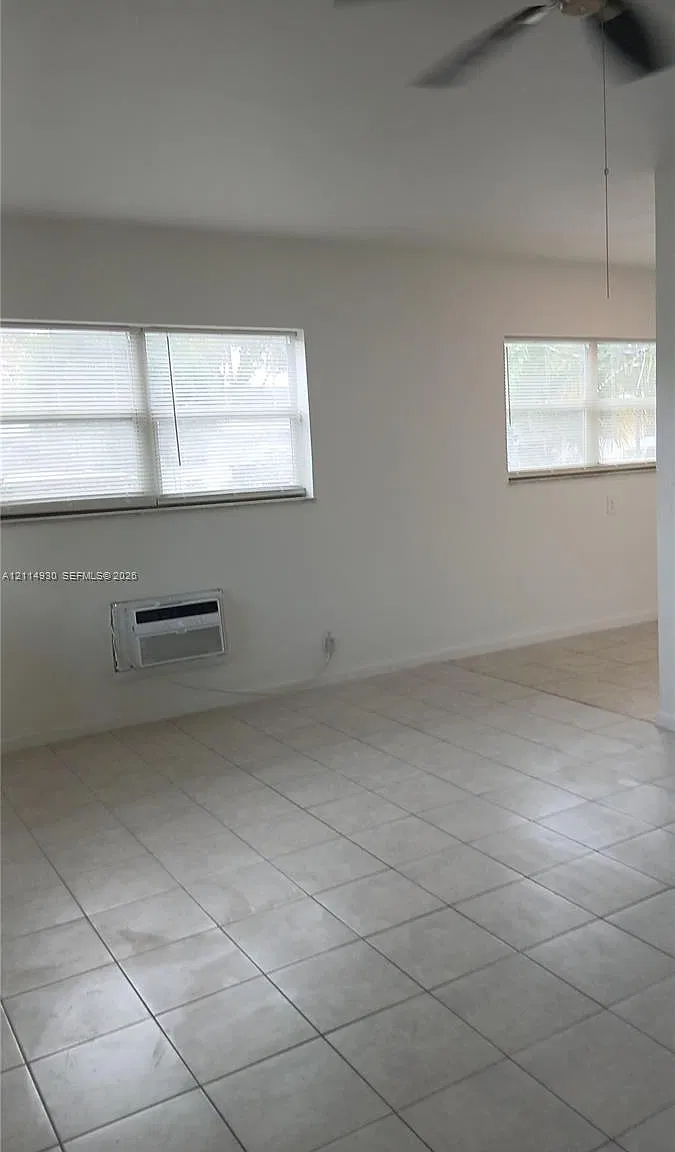 Studio, 1.0 bath, $1,250 — Photo 1