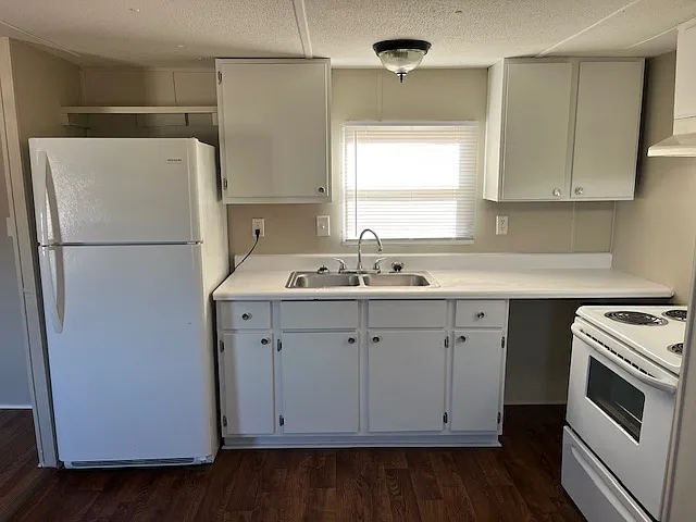 19 Allen R Ln — Photo 6