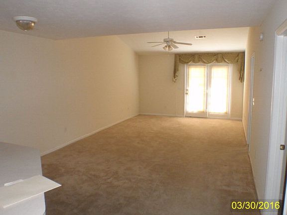 2nd image of 122 Photinia Dr