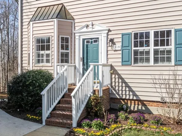 319 Silverberry Ct, Cary, NC 27513