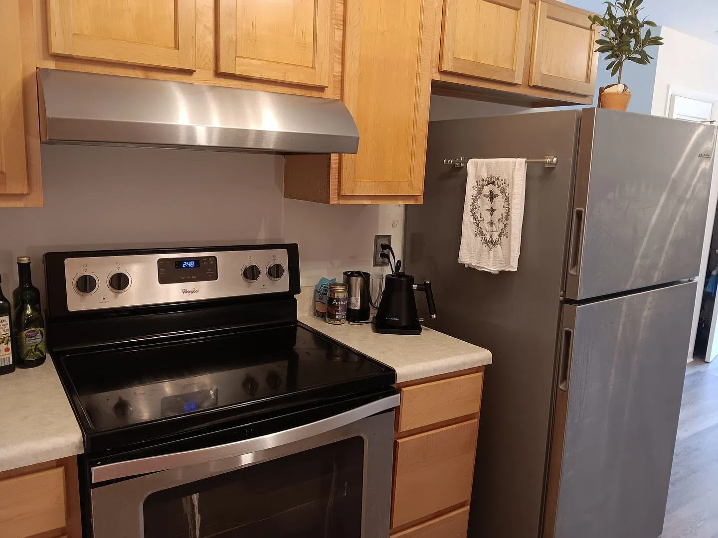 Fully Furnished James Island Condo — Photo 4