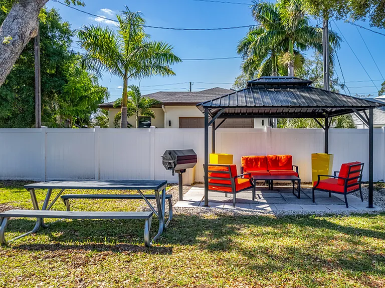 Picnic & Grilling Area