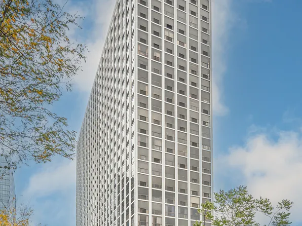 4343 N Clarendon Ave APT 707, Chicago, IL 60613