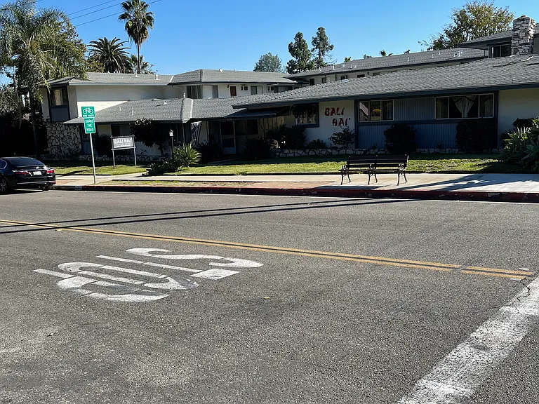 220 E Sierra Madre Blvd — Photo 18