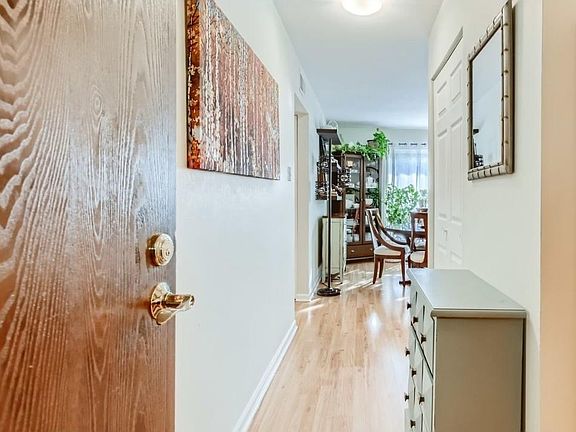 5th image of 675 Grove Dr APT 209