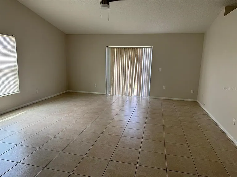 5272 Lonesome Dove Dr — Photo 9