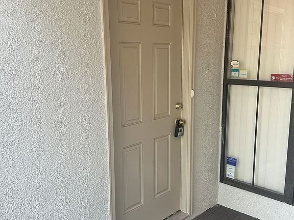 3rd image of 1501 Wood Hill Pl