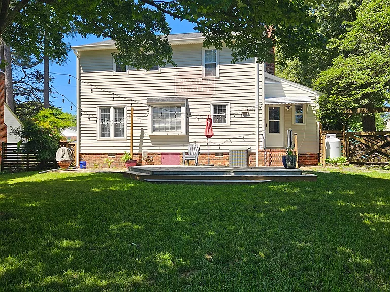 5305 Hill Dr — Photo 4