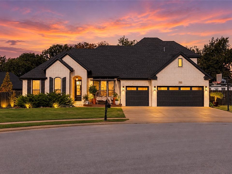 1st image of 819 Malbec Rd