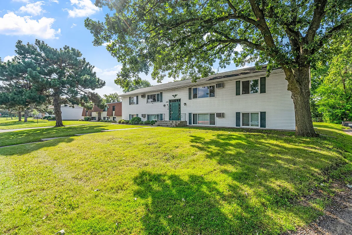 Arcadia Quadplex 2156 - Arcadia Quadplexes