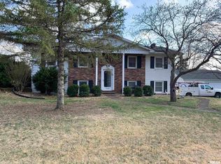 3120 E Hurricane Ln, Chillicothe, IL 61523