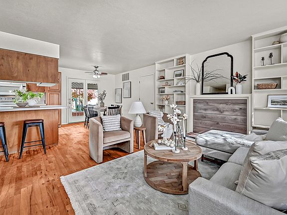 5th image of 4304 W Saint Andrews Dr