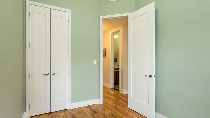 Rented by Nooklyn NYC LLC | media 24