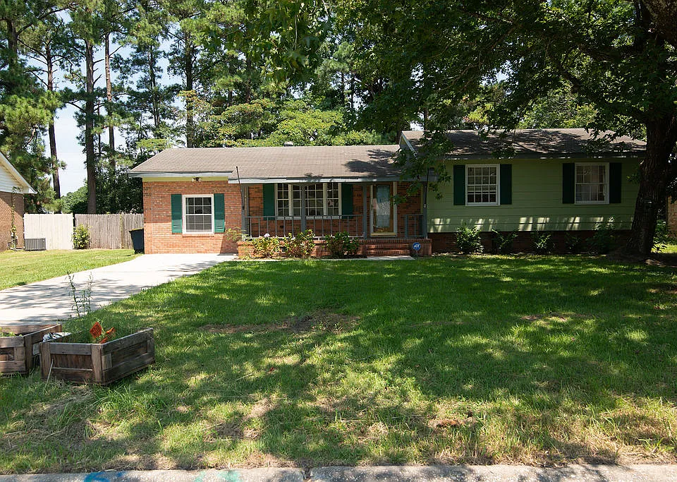 124 Carolina Cir
