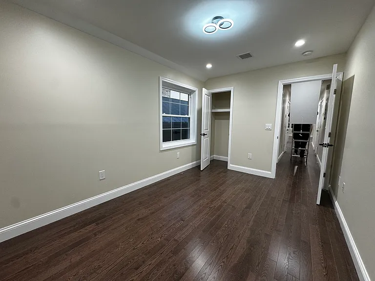 418 38th Bch #1 — Photo 12