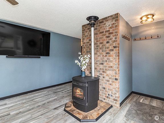 5th image of 342 S Cobb Avenue