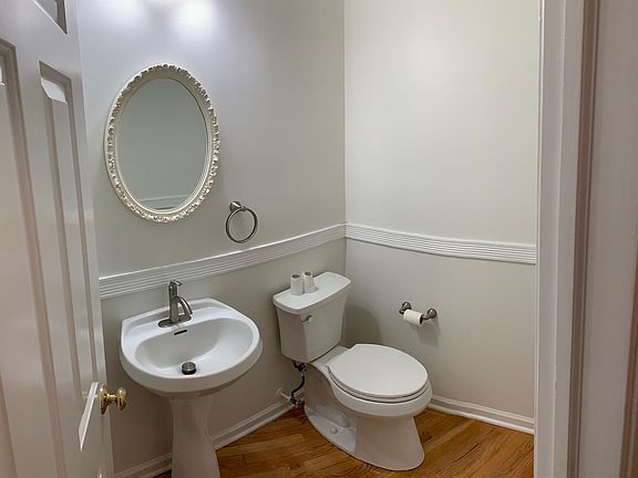 1st Floor_Powder Room