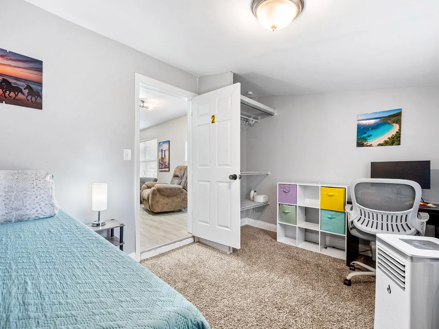4 bed, 2.0 bath, 1420 sqft, $797 — Photo 2