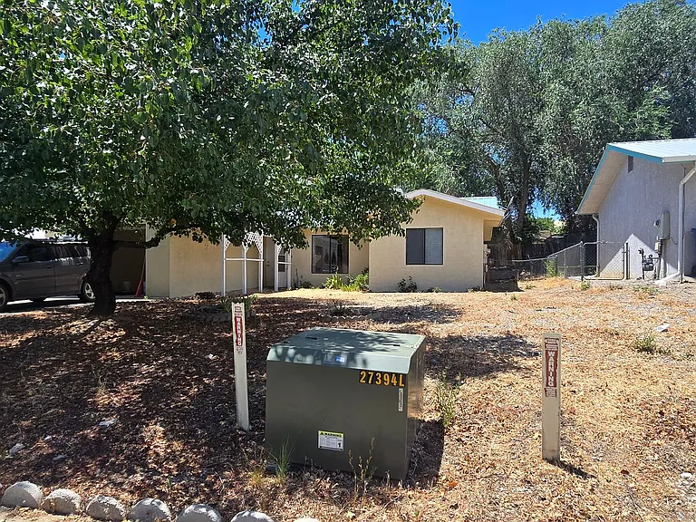 805 Saguaro St — Photo 14