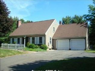 157 Scoville Rd, Avon, CT 06001