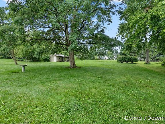 5th image of 2581 Kinney Ave NW