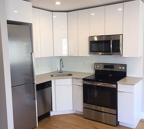 2nd image of 312 E 30th St APT 14C