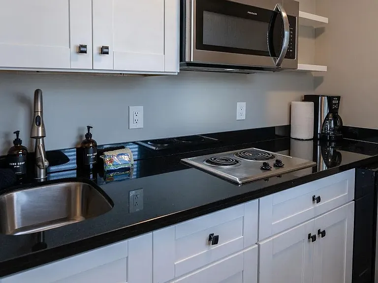 841 Beryl St #A — Photo 9