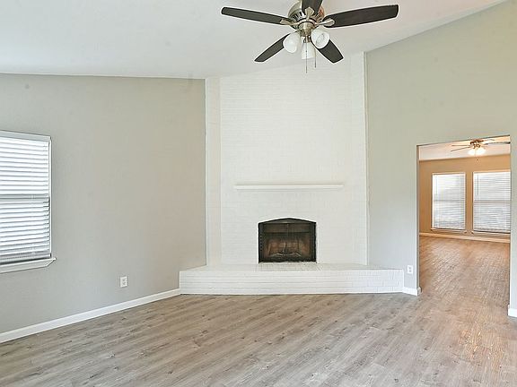 3rd image of 3921 Windflower Ln