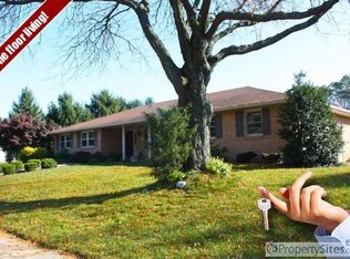 1990 Normandie Dr, York, PA 17408