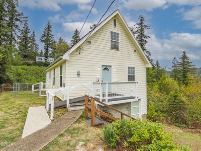 630 SE 4th St, Toledo, OR, 97391