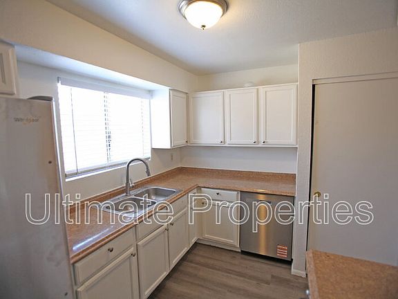 3rd image of 707 N 95th Dr