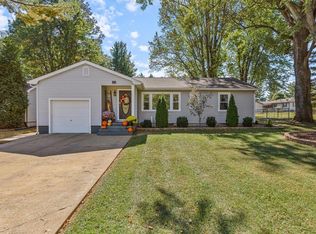 2 Airline Dr, Farmington, MO 63640