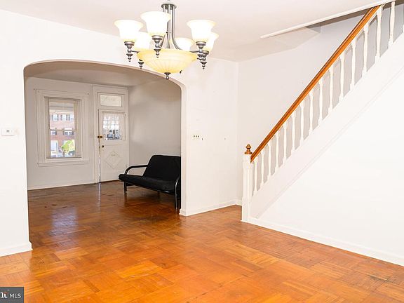 4th image of 452 Depot St
