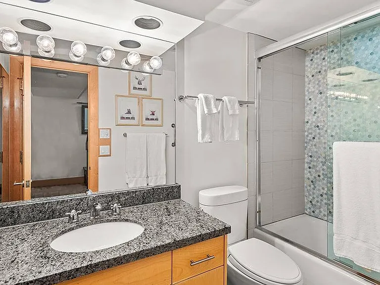 625 S West End St #8 — Photo 9