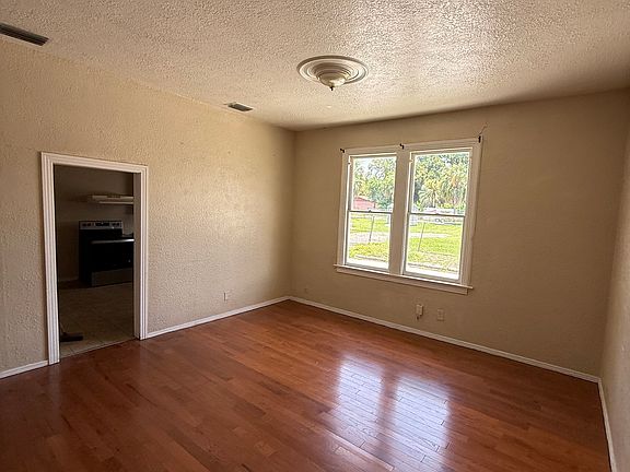 2nd image of 2901 N 17th St