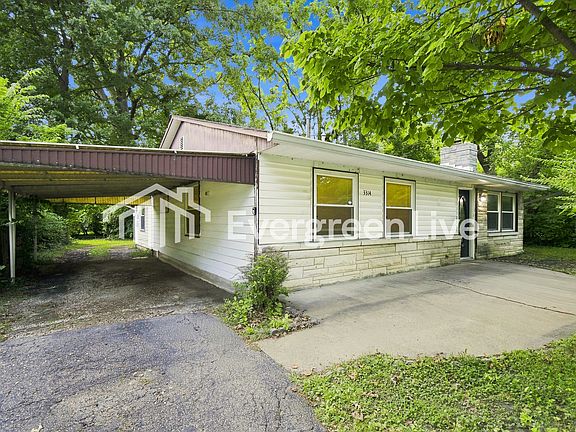 2nd image of 3314 N Ashland Ave