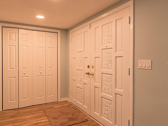 5th image of 7800 Scrub Oak Ct