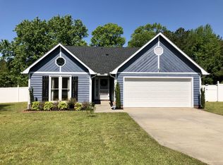 205 Natalie Ln, Hubert, NC 28539
