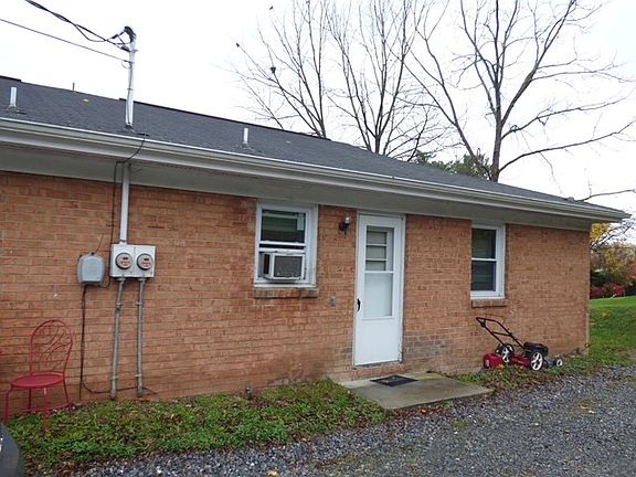 4th image of 600 E Pine St