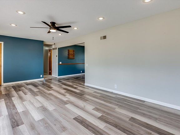5th image of 8 E Salina Dr
