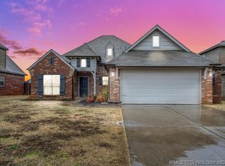 20511 E 32nd St S, Broken Arrow, OK 74014