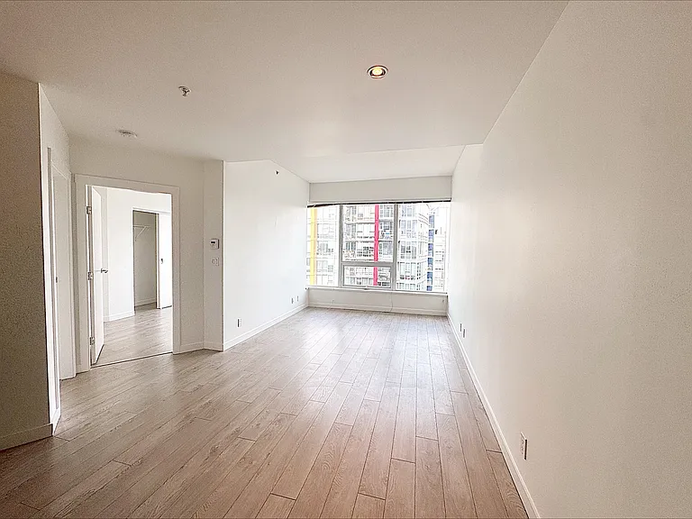 97 W Georgia St #2119 — Photo 5