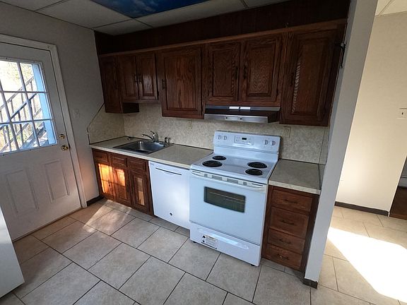 4th image of 214 N Essex Ave #2