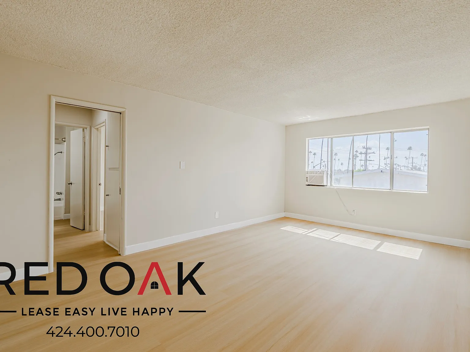 Stylish 1-Bed with Pool and Parking Included ~ In Inglewood! — Photo 3