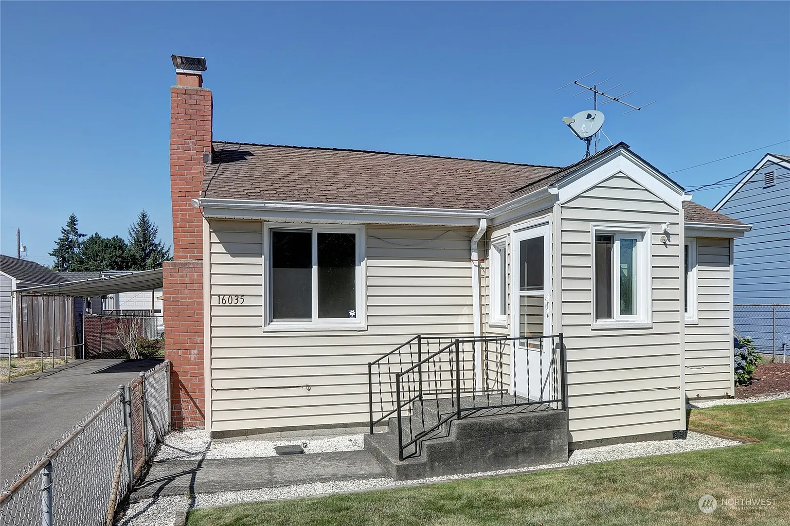 16035 11th Avenue SW photo 1