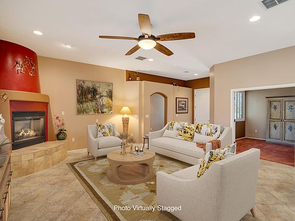 5th image of 960 W Tenniel Dr